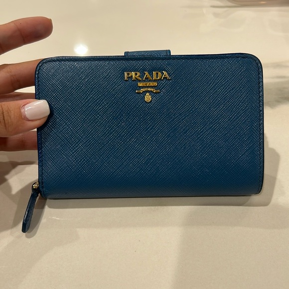Prada wallet in Blue - Picture 1 of 10